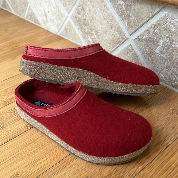 Haflinger Shoes - NWOT  HAFLINGER Clog | Grizzly Torben, Ruby wool clogs/slipper. Womens 39 red